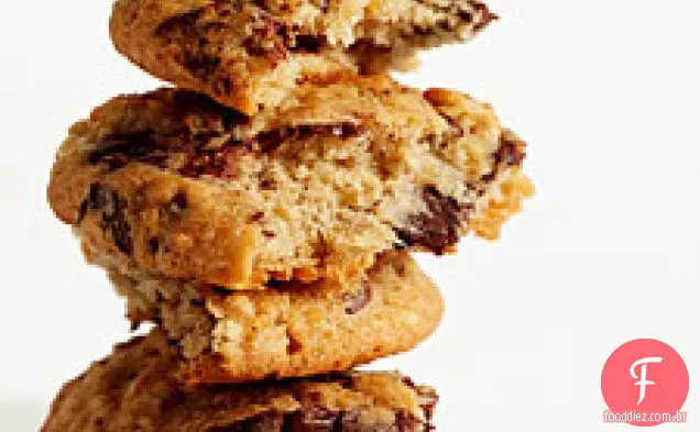 Biscoitos de chocolate de banana e noz