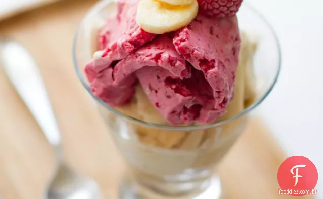 Chocolate Banana Redemoinho Amêndoa Sundae
