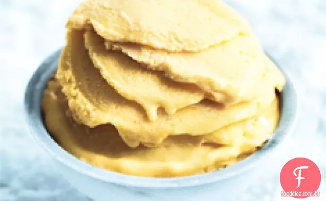 Iogurte Congelado De Banana, Manga E Baunilha