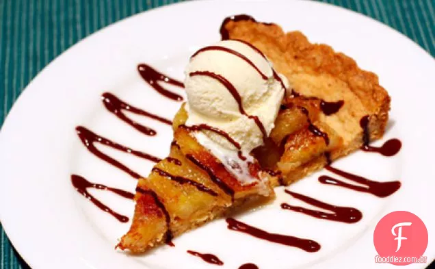 Torta De Banana Caramelizada Com Molho De Chocolate Agridoce