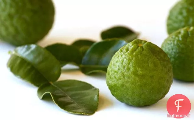 Salada De Damasco E Cenoura Seca Em Folhas De Betel