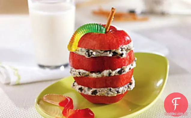 Oreo-Apple Snack Stacks