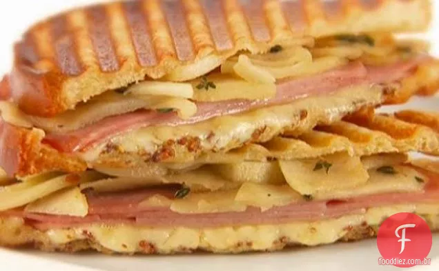 Presunto, Gruyere e maçã Panini