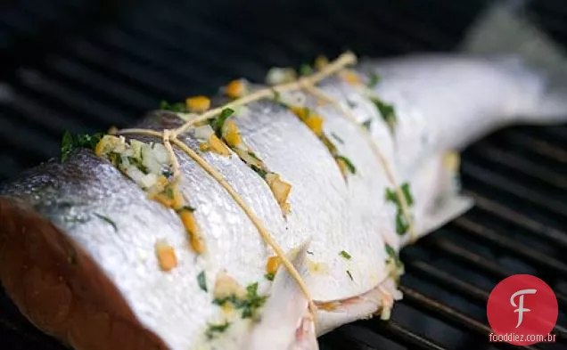Salmão Selvagem Grelhado Com Sabor De Limão Preservado