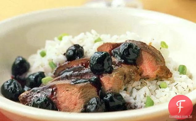 Peito de pato com molho de cereja Dupla