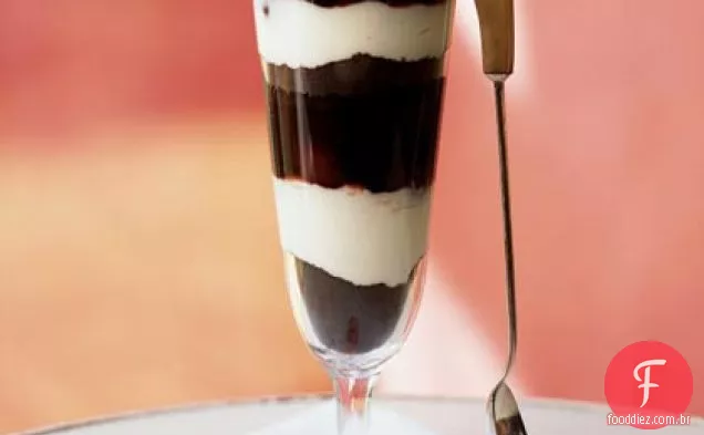 Floresta Negra Cheesecake Parfaits