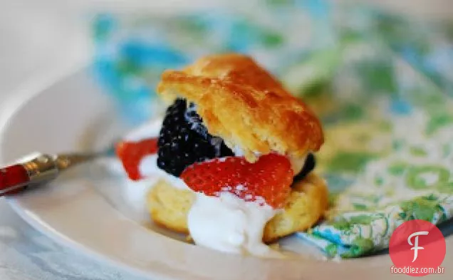 Morango - Blackberry Shortcakes