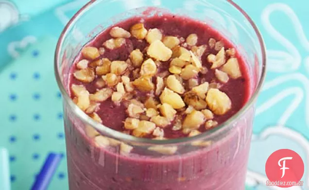 Blackberry-smoothie de pêssego com nozes