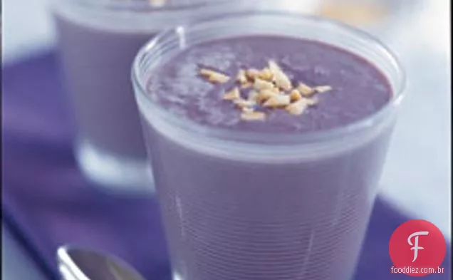 Smoothie de pêssego-amora-preta