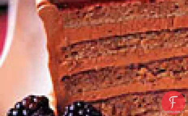 Noz - Blackberry Torte com creme de manteiga Mocha