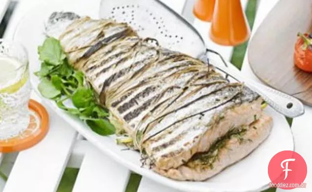 Filé De Salmão Para Churrasco Com Limão E Endro
