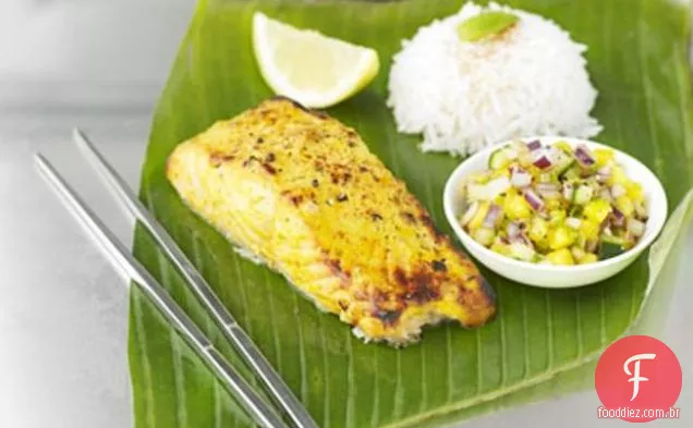 Salmão Tandoori Com Chutney Picante De Manga E Pepino