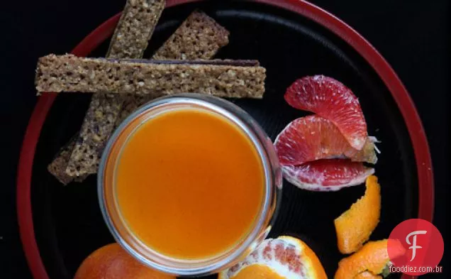 Desafio dos padeiros ousados: Vanilla Bean & Blood Orange Panna Cotta com molho de Caramelo De Pimenta da Jamaica laranja e laranja cardamomo avelã chocolate escuro florentinas (sem glúten)