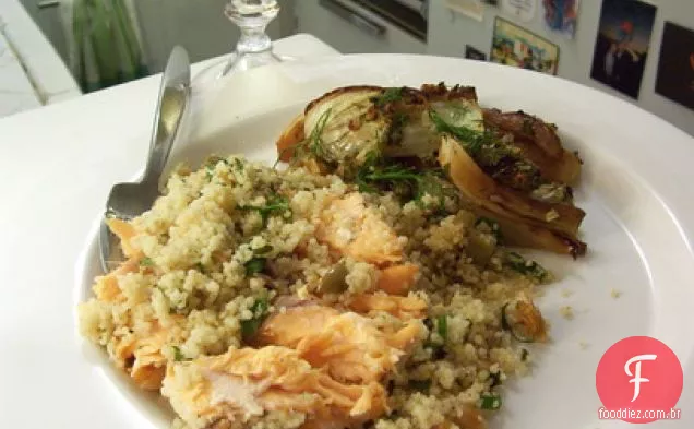Salmão Em Uma Crosta De Cuscuz