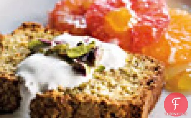 Bolo De Pistache E Amêndoa Com Salada De Laranja