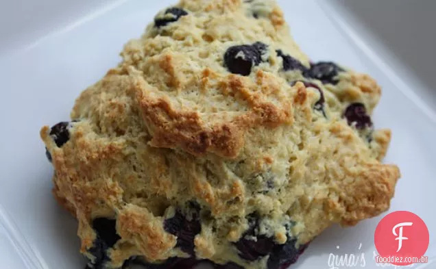 Scones De Mirtilo Com Baixo Teor De Gordura