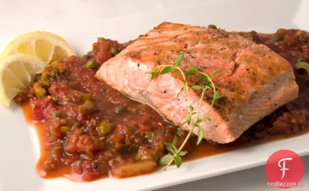 Salmão Grelhado Com Limão E Tomilho Salsa Veracruzana