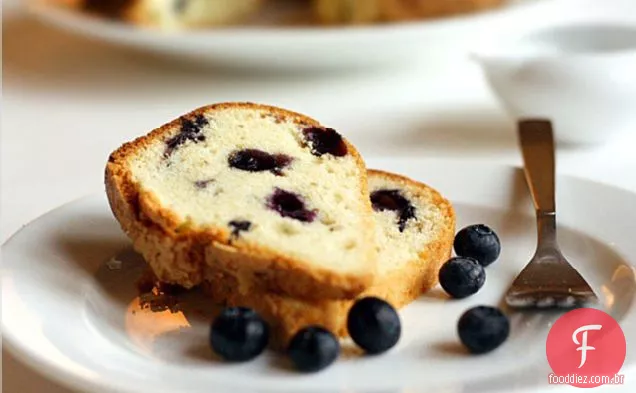 Bolo De Libra De Mirtilo