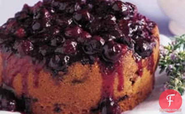 Bolo de mirtilo de cabeça para baixo
