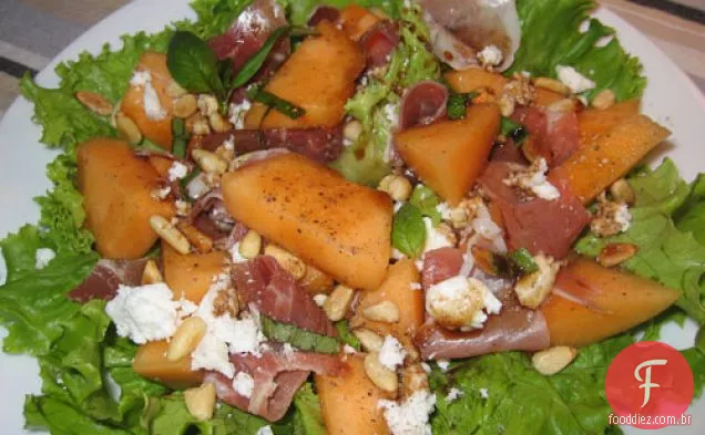 Salada De Melão Com Queijo Prosciutto E Cabra