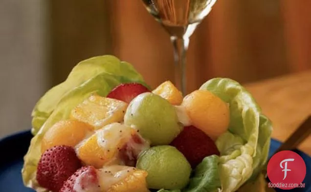 Salada De Frutas Com Sementes De Papoula