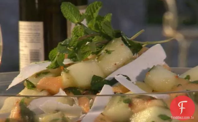 Salada de melão picante com hortelã e ricota Salata