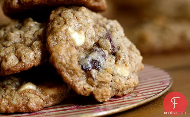 Biscoitos De Chocolate Branco Cereja Aveia
