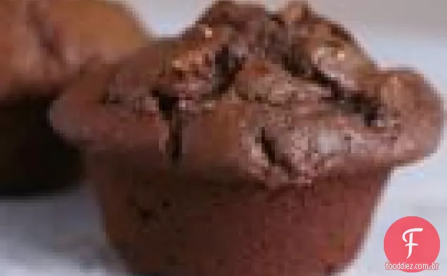 Muffins de cereja e chocolate secos