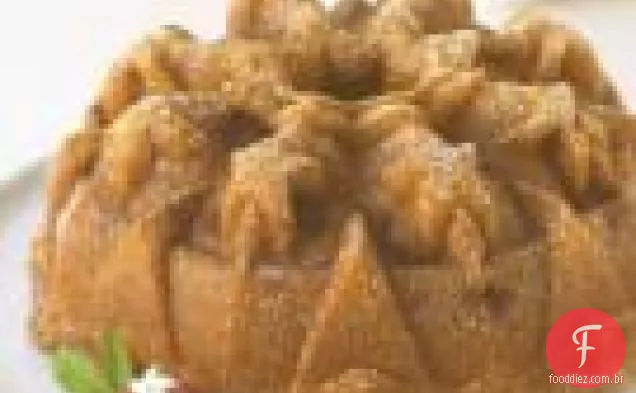 Bolo Bundt ® cereja-amêndoa