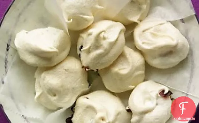 Cherry-pecan merengues
