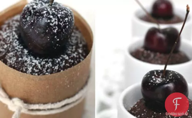 Bolo De Cereja, Amêndoa E Chocolate