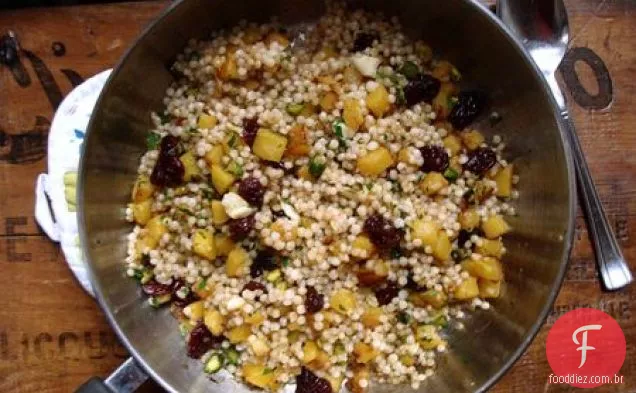 Cuscuz Israelense Com Abóbora, Cerejas Secas E Pistache