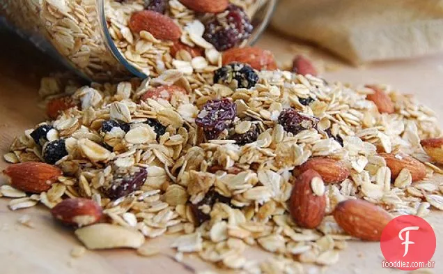 Cereja, Ameixa E Amêndoa Granola
