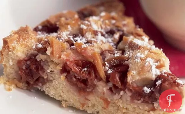 Bolo De Cereja-Amêndoa