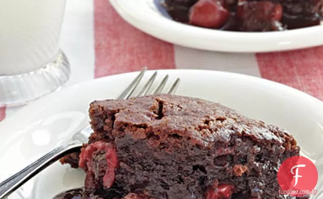 Bolo De Pudim De Chocolate E Cereja