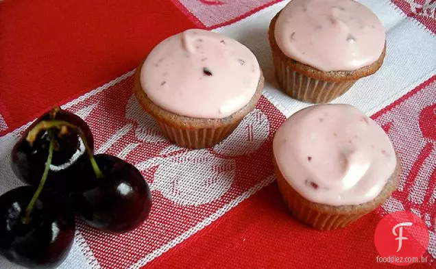 Mini Cereja Cupcakes