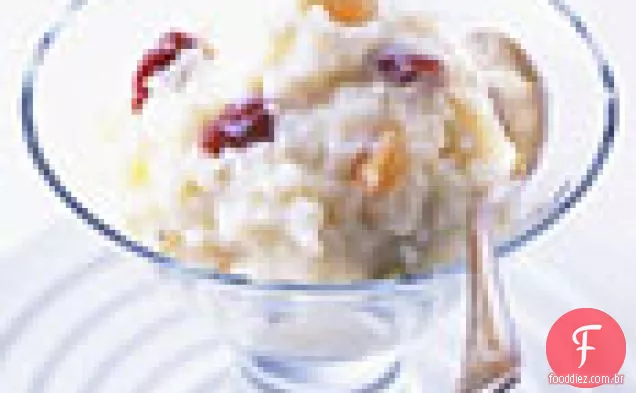 Pudim de arroz seco com cereja e passas