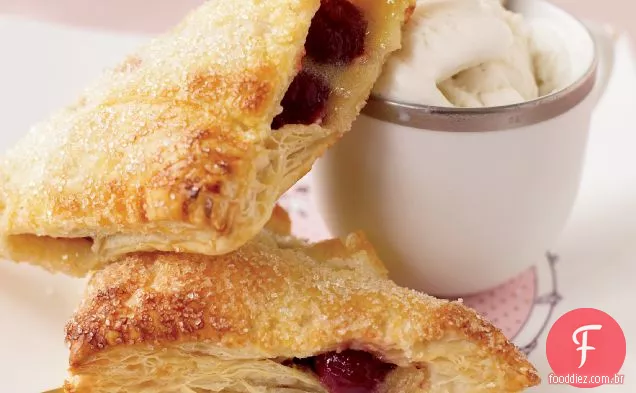 Turnovers De Cereja Azeda