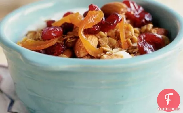 Granola de frutas e nozes da Clementine