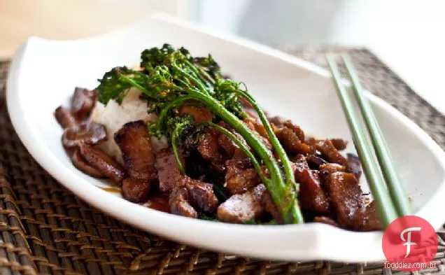 Seitan E Broccolini Com Clementine Teriyaki