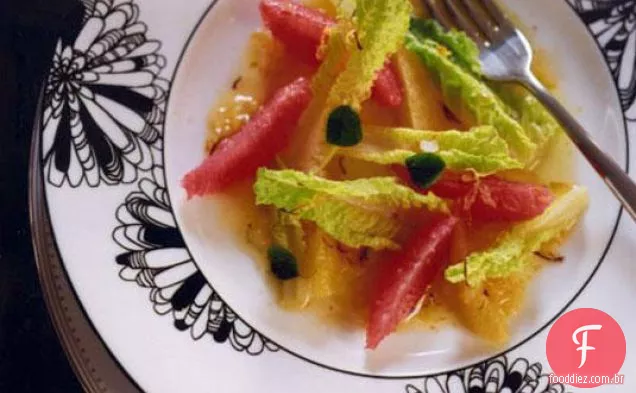 Salada cítrica com molho de açafrão