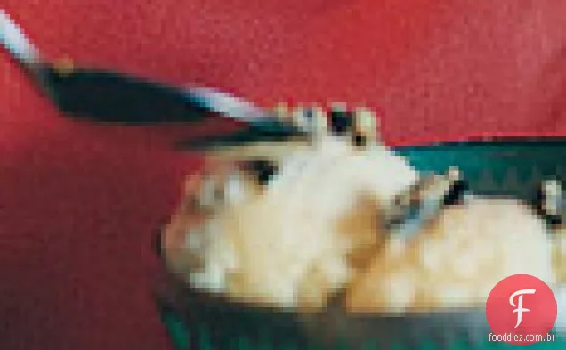 Sorvete de mandarina com gergelim quebradiço