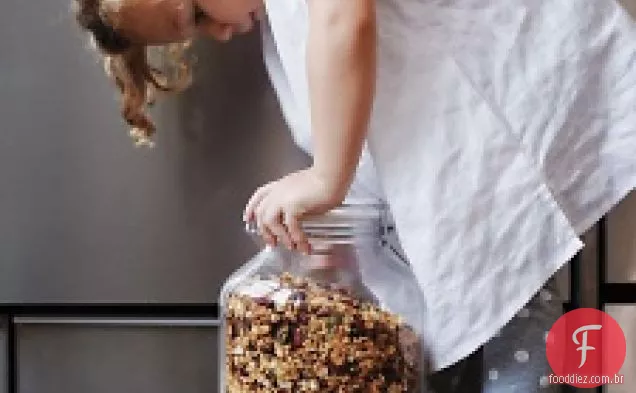 Muesli Torrado Com Milho, Coco, Pistache E Cranberries