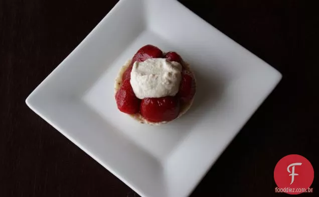 Bolo De Morango De Coco