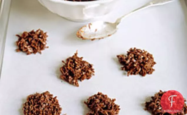 Rissóis de chocolate de coco