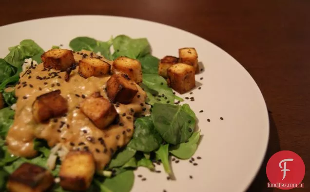 Molho De Amendoim De Coco Com Tofu Crocante