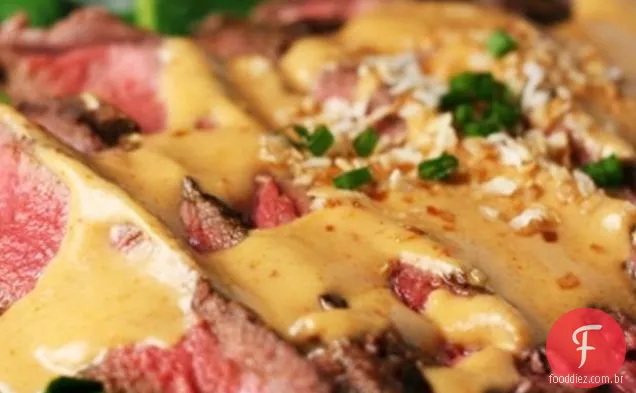 Carne Com Molho De Amendoim De Coco