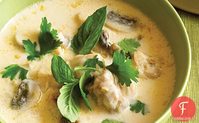 Sopa Tailandesa De Coco Com Frango (Tom Kha Gai)