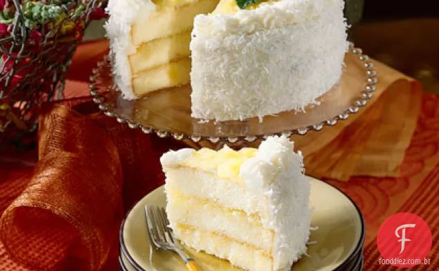 O famoso bolo de coco e abacaxi da babá