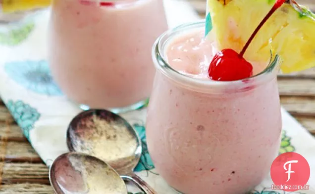 Morango Abacaxi Coco Smoothie